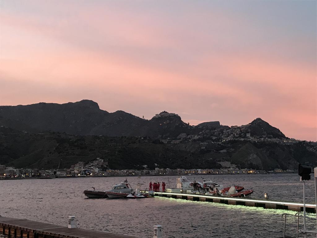 Kalaskiso' Giardini Naxos Exterior foto